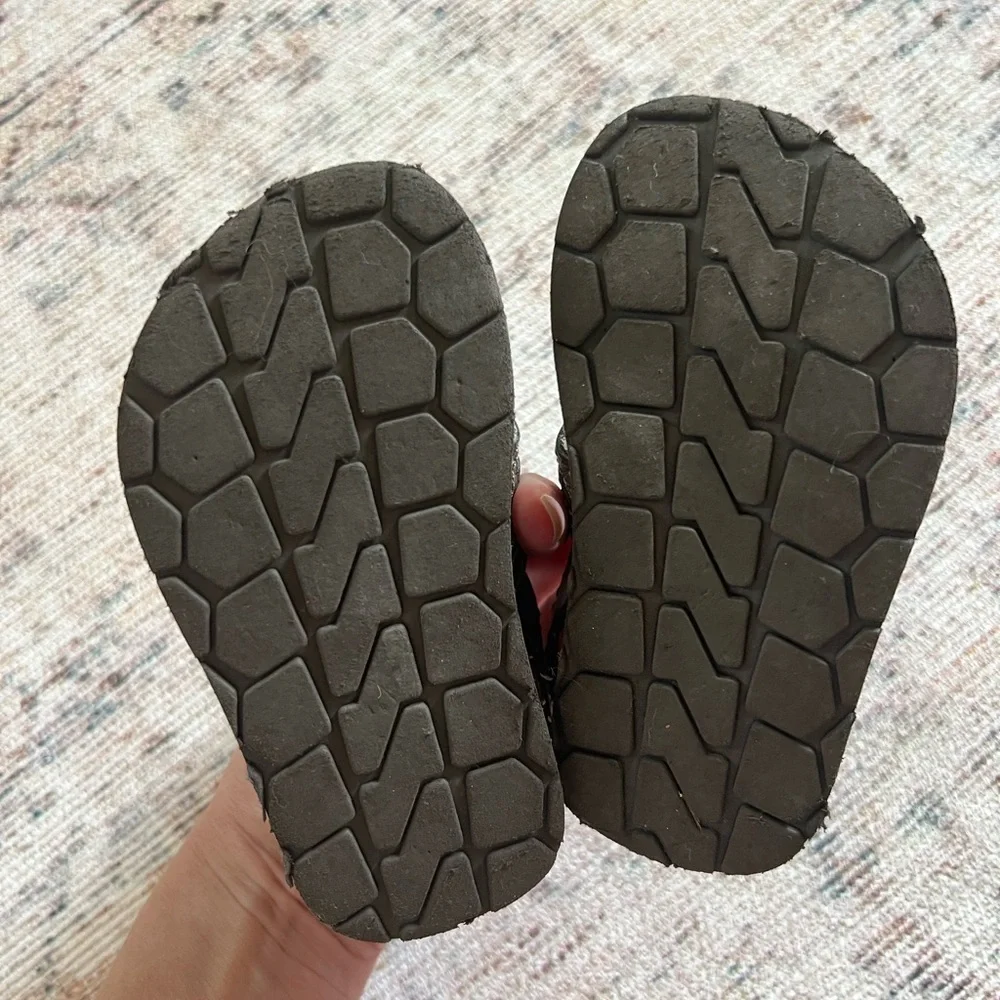 GAP Brown Kids Sandals toddler 6